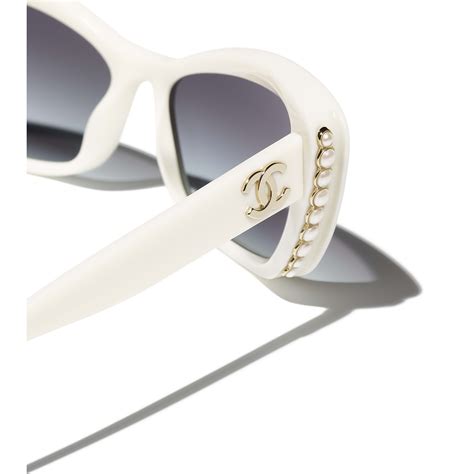 ladies sunglasses chanel|chanel sunglasses diamond.